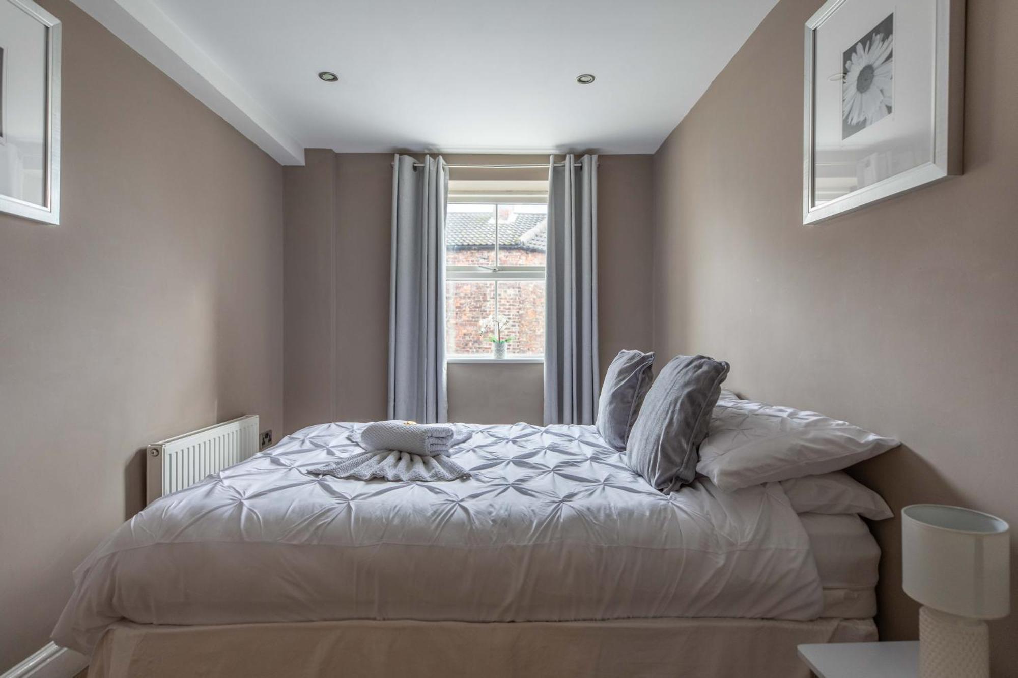 Regent House Apartment